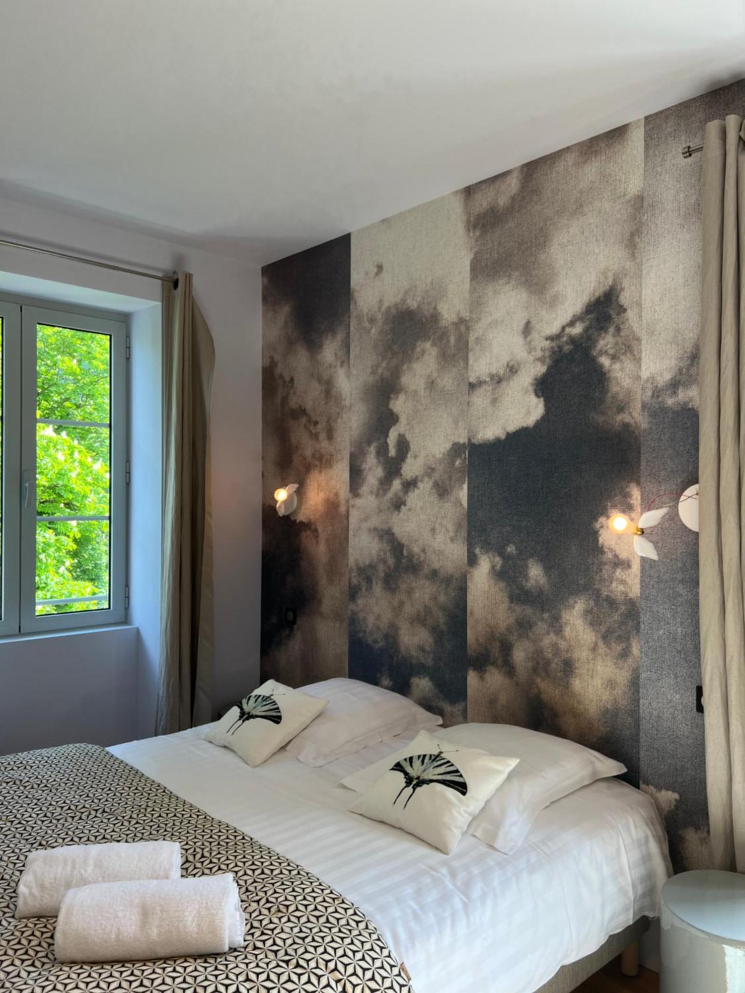 Domaine Clairfontaine Noyarey - Suites Junior Bagian luar foto